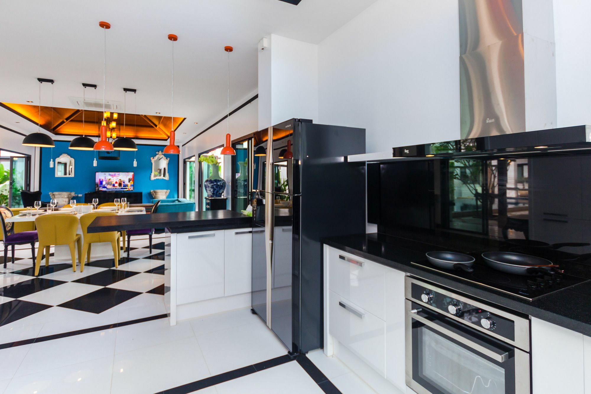 Jewels Villas Phuket пляж Сурин Екстер'єр фото
