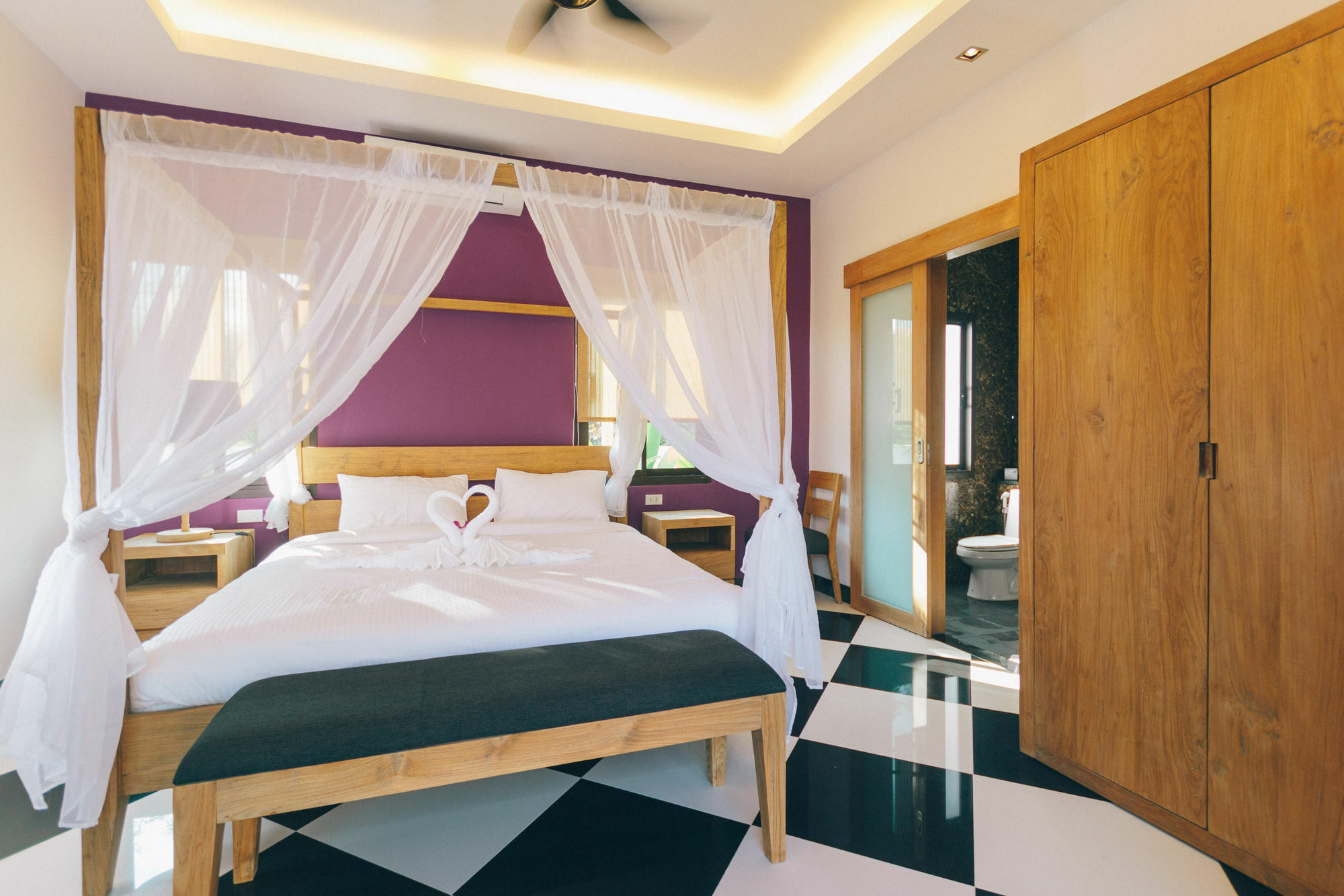 Jewels Villas Phuket пляж Сурин Екстер'єр фото