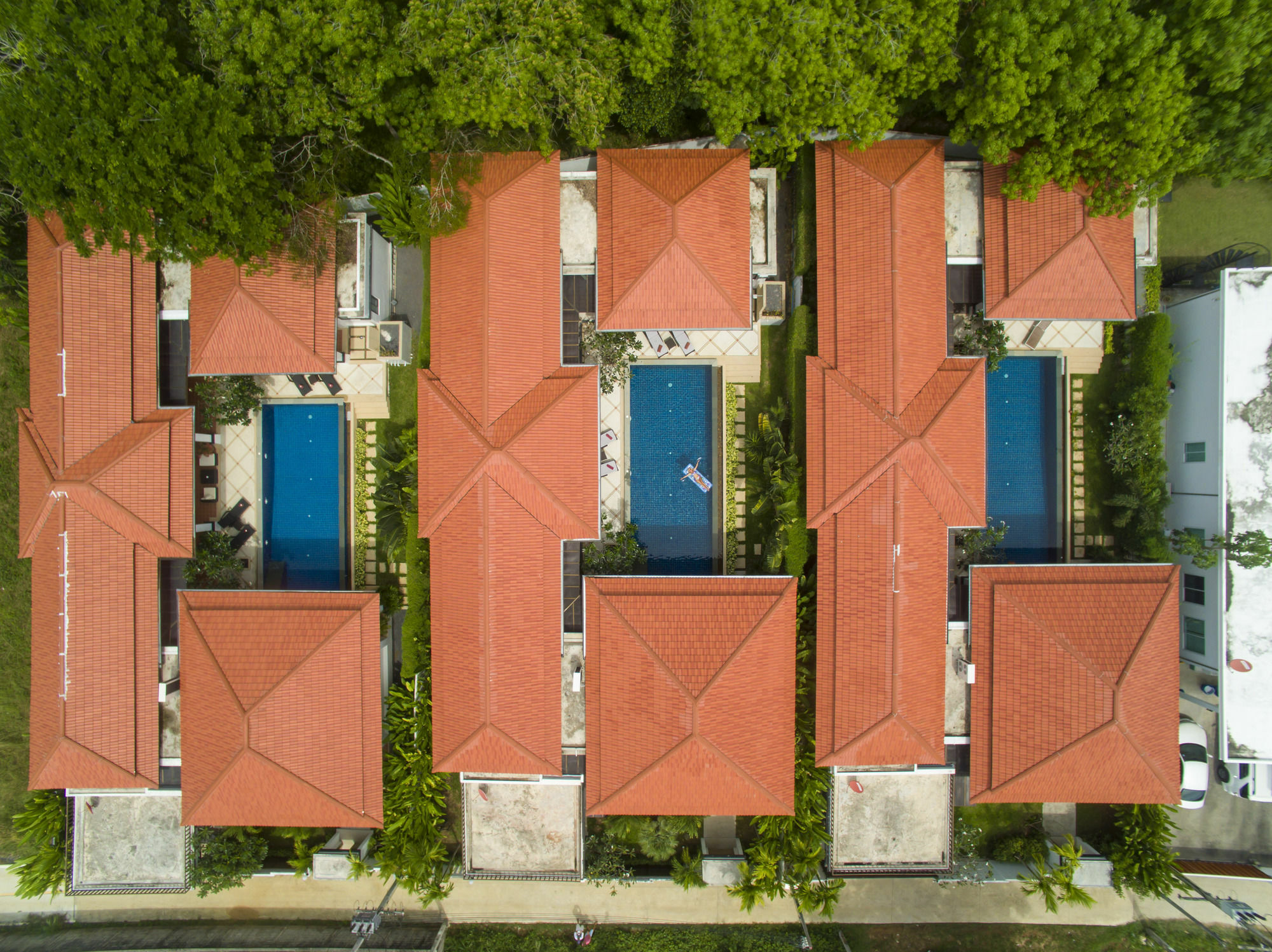 Jewels Villas Phuket пляж Сурин Екстер'єр фото