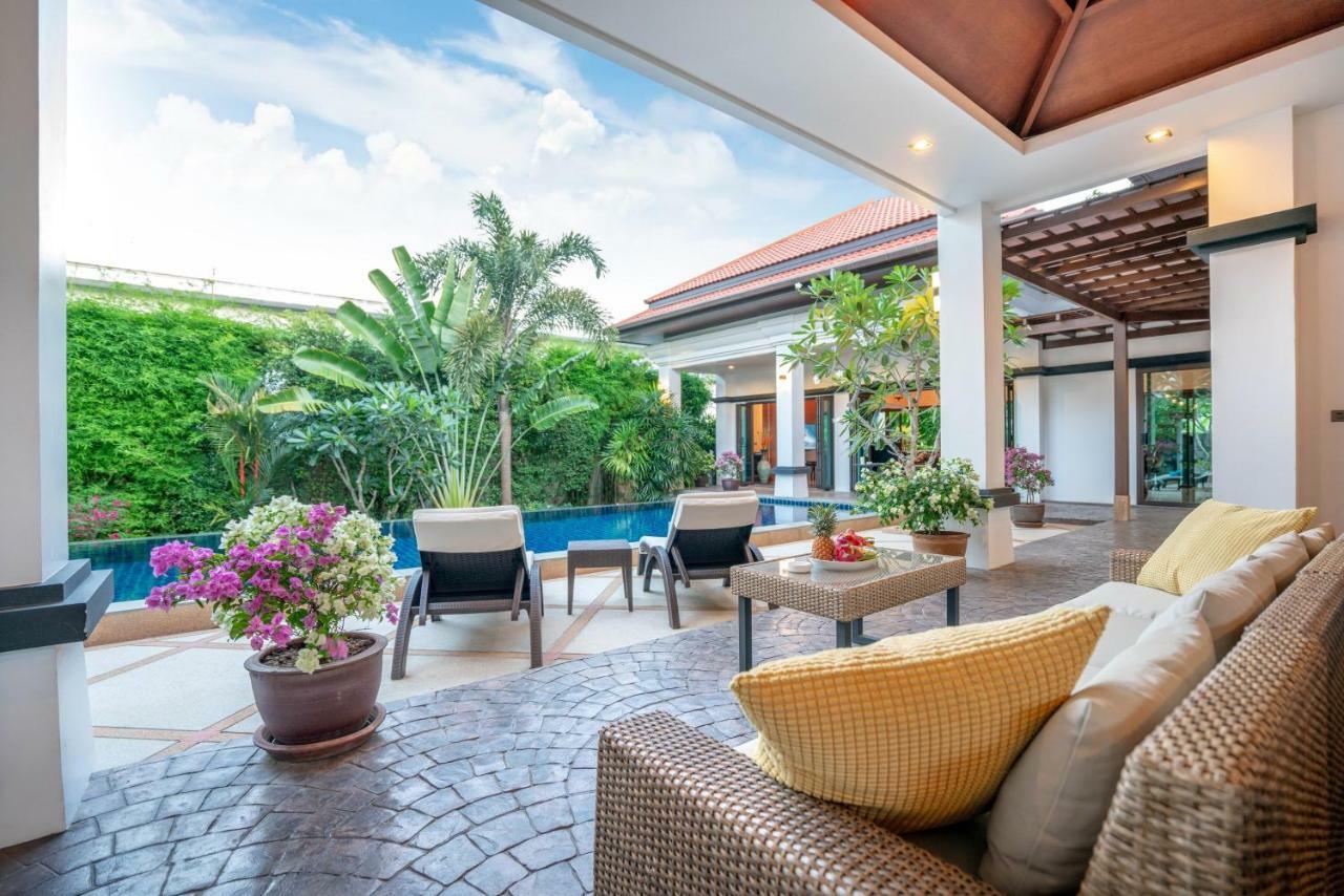 Jewels Villas Phuket пляж Сурин Екстер'єр фото