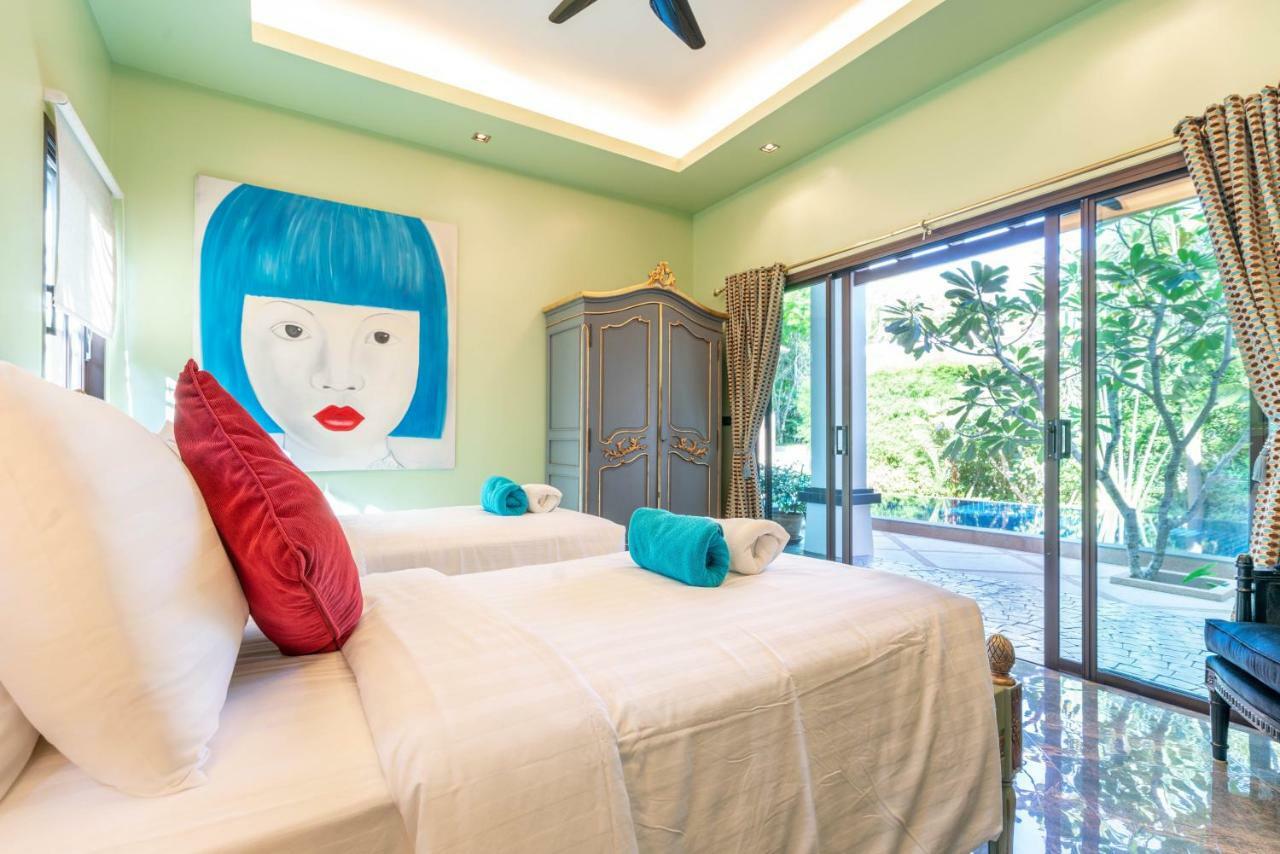 Jewels Villas Phuket пляж Сурин Екстер'єр фото